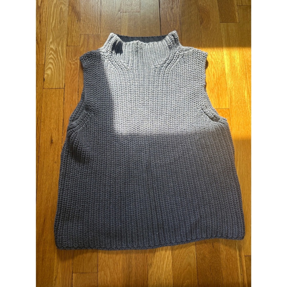 Women's vintage blue Jeanne Pierre %100 Cotton sweater vest